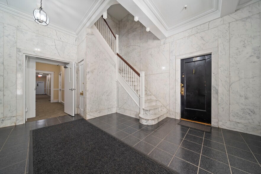 70 Fenway, Boston, MA à vendre - Photo de l’immeuble – Image 3 sur 4