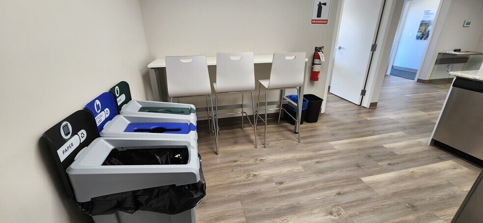 5002 56 Av, Bonnyville, AB à louer - Photo intérieure – Image 2 sur 6