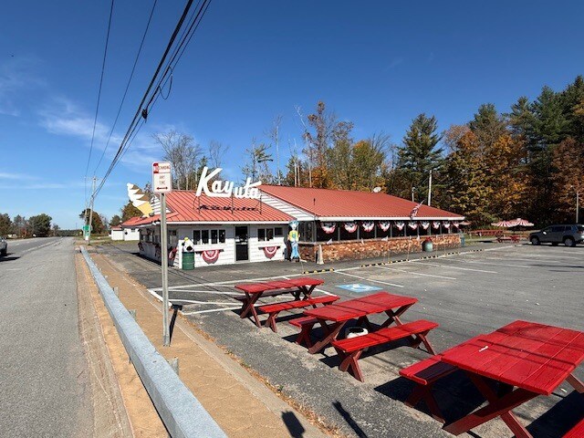 10101 Dustin Rd, Remsen, NY à vendre - Photo de l’immeuble – Image 2 sur 35