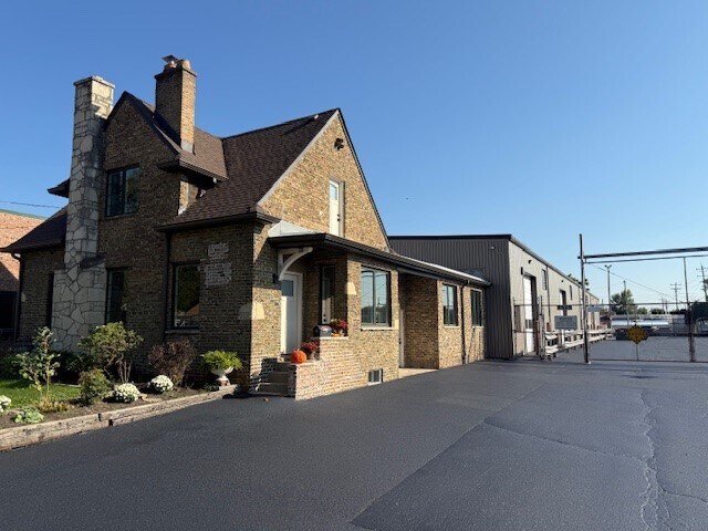 9525 Southview Ave, Brookfield, IL à louer Photo de l’immeuble– Image 1 sur 12