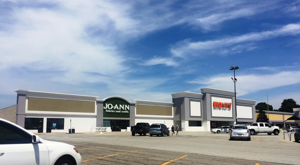 2122-2240 E Markland Ave, Kokomo, IN à louer - Photo de l’immeuble – Image 1 sur 5