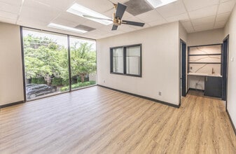 4920 S Loop 289, Lubbock, TX à louer Photo intérieure– Image 1 sur 7