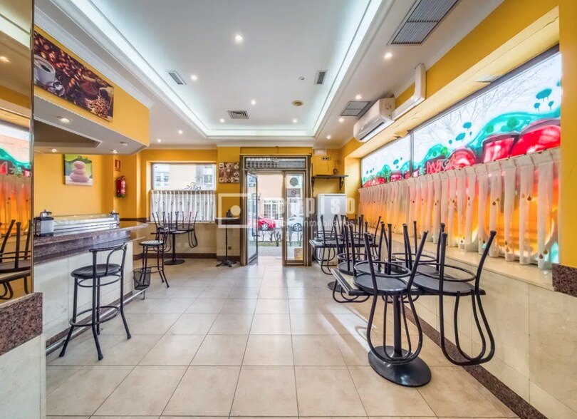 Immeuble residentiel dans Alcorcón, Madrid à vendre - Photo de l’immeuble – Image 2 sur 3