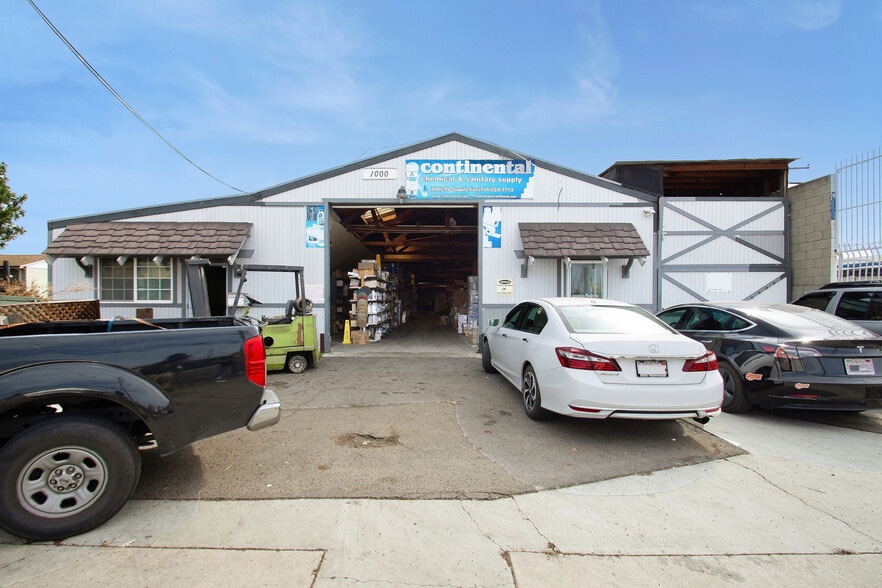 1000 E South St, Anaheim, CA à louer - Photo principale – Image 1 sur 27