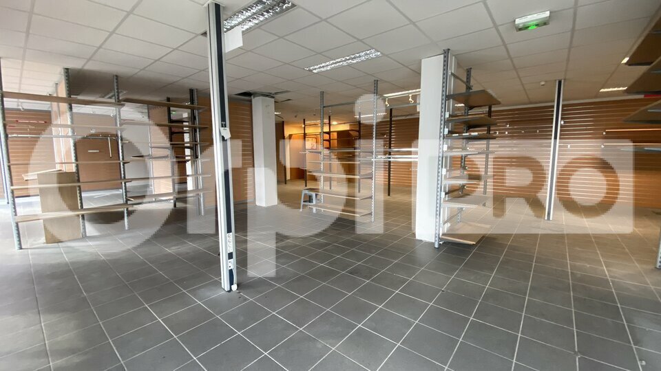 Local commercial dans Longjumeau à vendre - Photo de l’immeuble – Image 3 sur 21