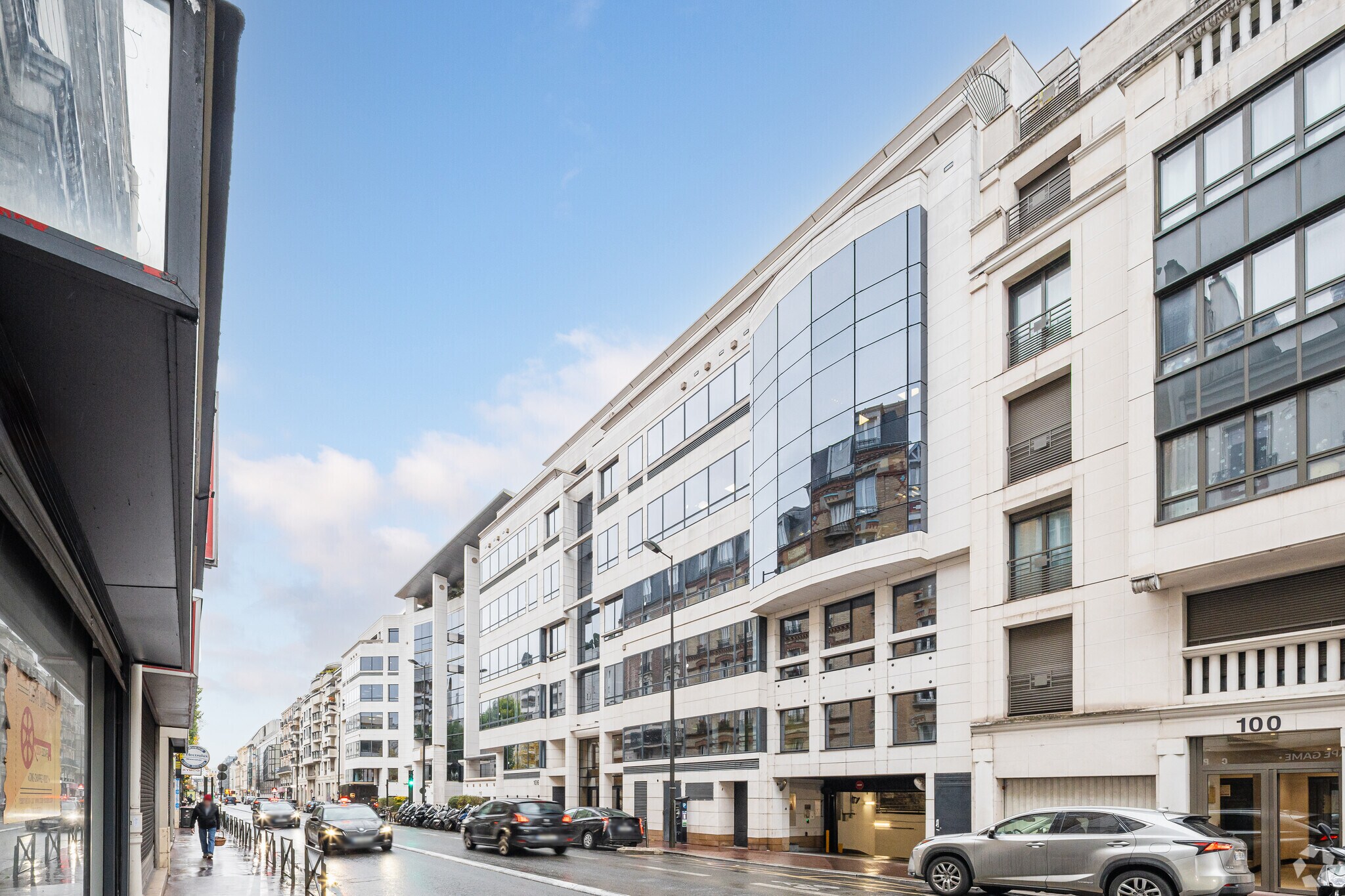 108-116 Rue Victor Hugo, Levallois-Perret à louer Photo de l’immeuble– Image 1 sur 10