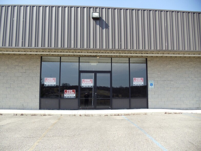 4857 State Route 93, Oak Hill, OH à louer - Photo de l’immeuble – Image 3 sur 11