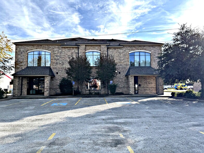 2140 W Grande Blvd, Tyler, TX à louer - Photo de l’immeuble – Image 1 sur 52