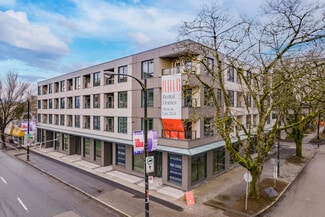 Plus de détails pour 1717 E 13th Av, Vancouver, BC - Logement à vendre