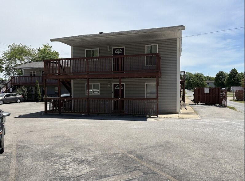 Multifamily Properties For Sale portefeuille de 17 biens à vendre sur LoopNet.fr - Photo principale – Image 3 sur 17