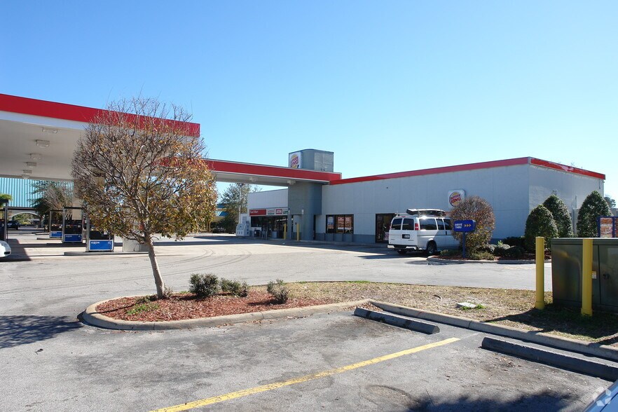 1622 N US Highway 1, Ormond Beach, FL à louer - Photo principale – Image 1 sur 2