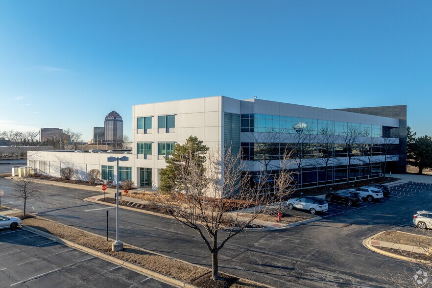 900 N Arlington Heights Rd, Itasca, IL à louer - Photo de l’immeuble – Image 1 sur 14