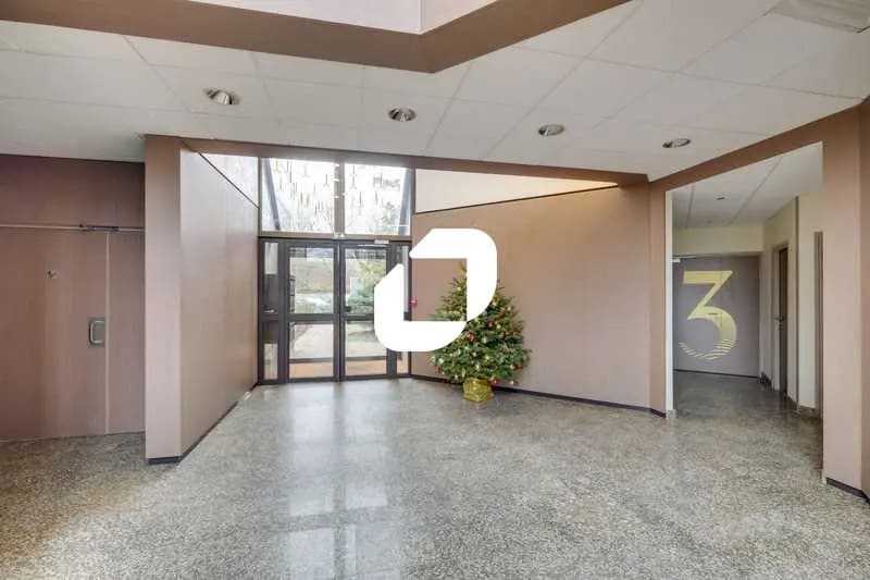 4/6 Avenue Du Vieil Etang, Montigny-le-Bretonneux à louer - Photo de l’immeuble – Image 3 sur 17