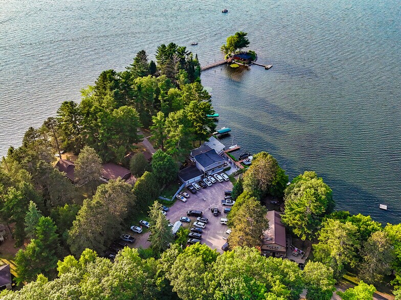 10338 Big Arbor Vitae Dr, Woodruff, WI à vendre - Photo de l’immeuble – Image 2 sur 34