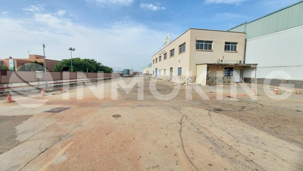 Industriel/Logistique dans Campos del Río, Murcia à louer - Photo de l’immeuble – Image 2 sur 14