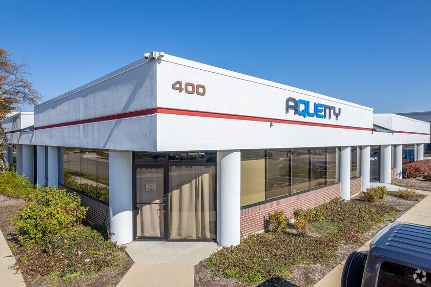 400 E 22nd St, Lombard, IL à louer - Photo de l’immeuble – Image 1 sur 20