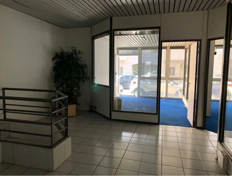 Bureau dans Boulogne-Billancourt à louer - Photo de l’immeuble – Image 3 sur 7