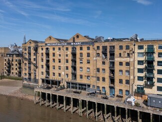 Plus de détails pour 70 Wapping Wall, Londres - Local commercial à louer