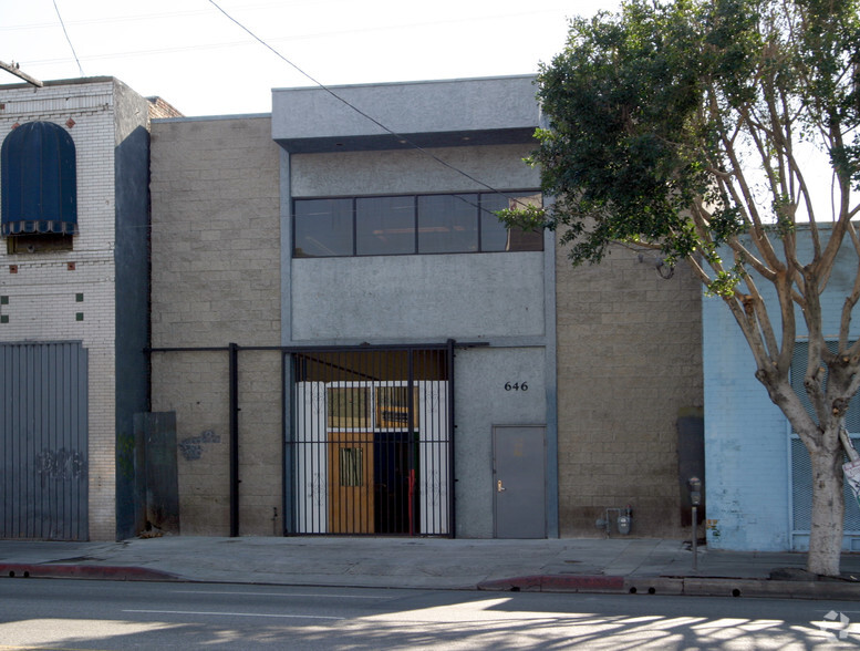 646 S San Pedro St, Los Angeles, CA à vendre - Photo de l’immeuble – Image 2 sur 5