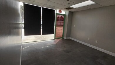 21113 Johnson St, Pembroke Pines, FL à louer Photo intérieure– Image 2 sur 4