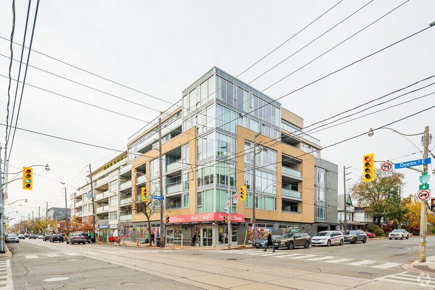 1864 Queen St E, Toronto, ON à louer - Photo principale – Image 1 sur 2