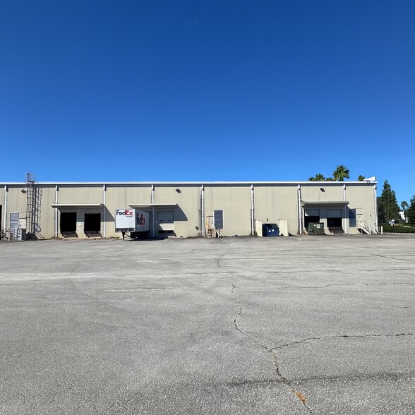 6420 Hazeltine National Dr, Orlando, FL à vendre - Photo de l’immeuble – Image 3 sur 14