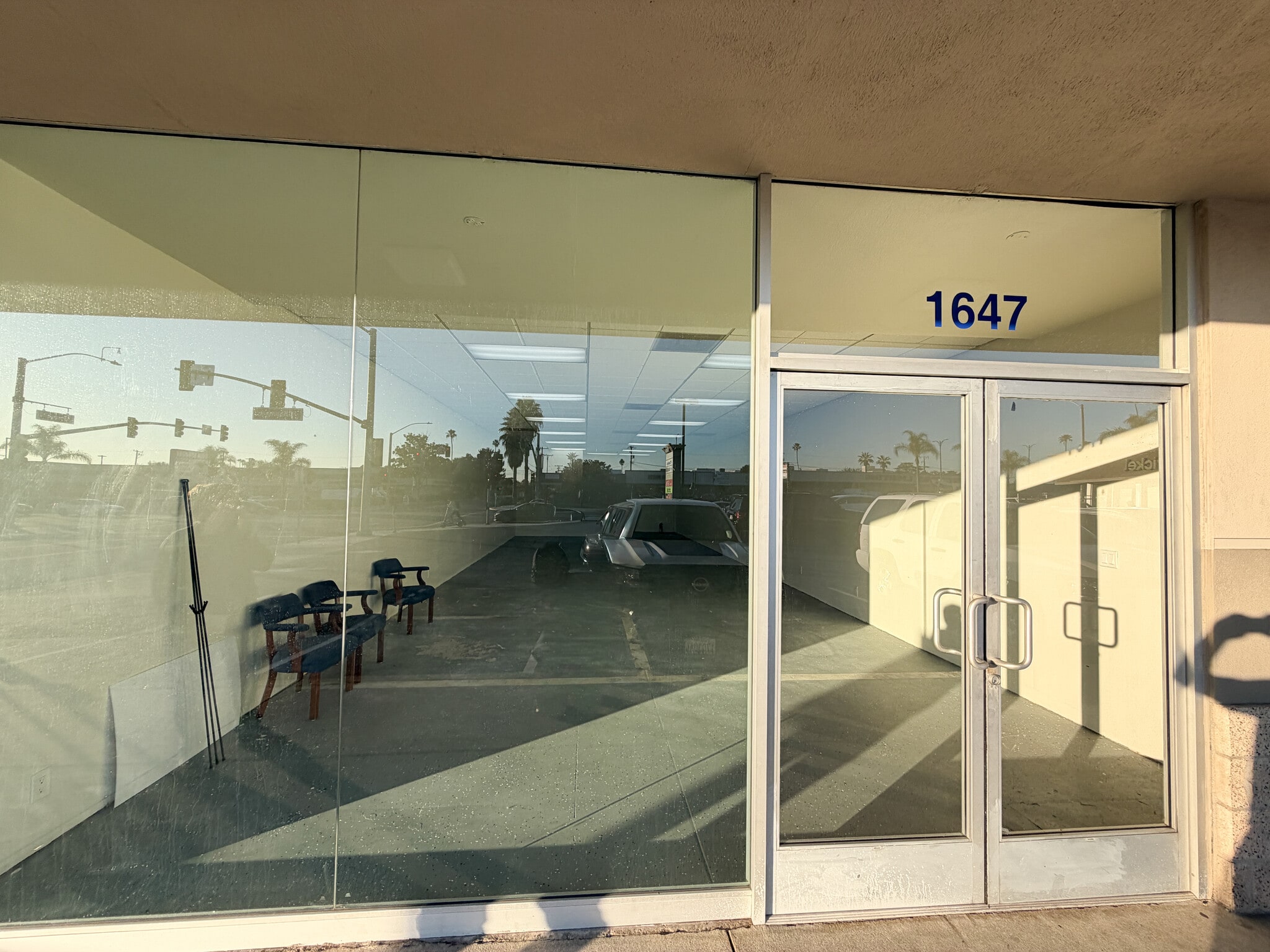 1615-1649 W Chapman Ave, Orange, CA à louer Photo intérieure– Image 1 sur 6