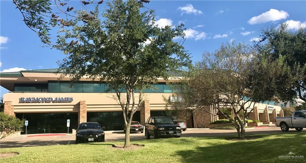 1400 N Mccoll Rd, McAllen, TX à louer Photo de l’immeuble– Image 1 sur 15