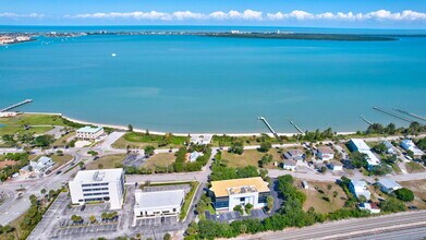 519 Delaware Ave, Fort Pierce, FL - Vue aérienne vue de carte - Image1