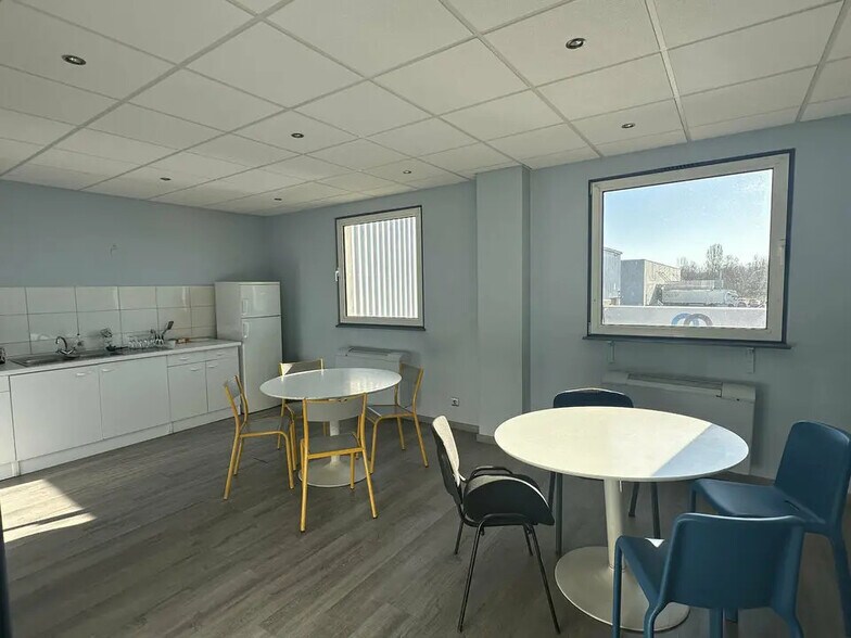 Industriel/Logistique dans Strasbourg à louer - Photo intérieure – Image 3 sur 4