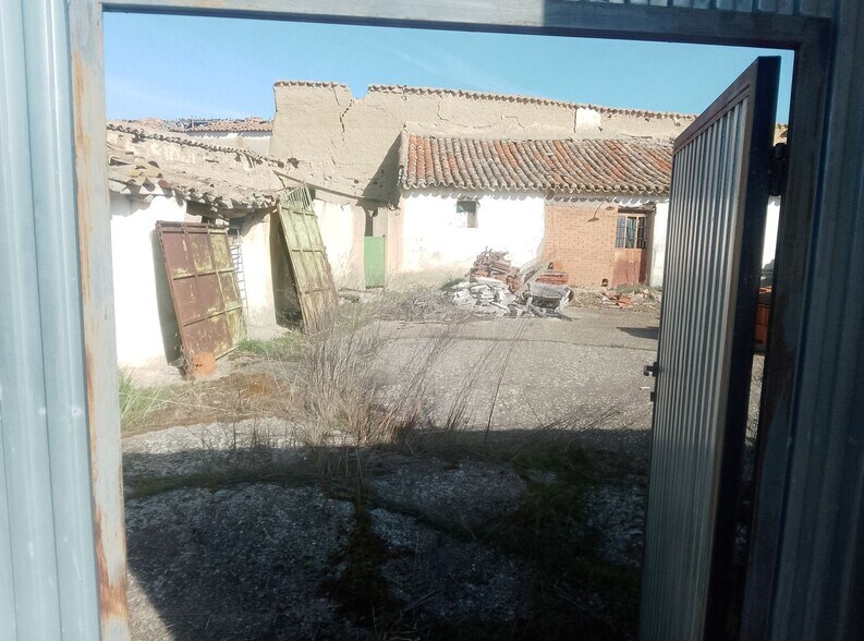 Calle del Corro Amarillo, 1, Mota del Marqués, Valladolid à vendre - Photo de l’immeuble – Image 2 sur 13