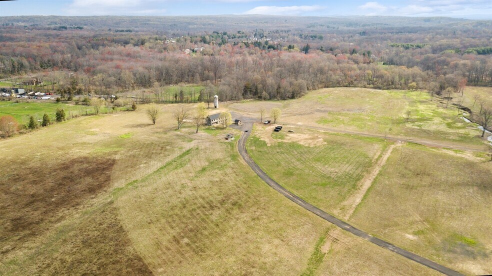 12 Lynnbrook Dr, Lambertville, NJ à vendre - Photo de l’immeuble – Image 3 sur 51