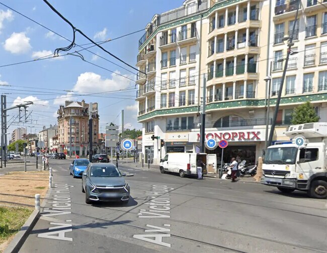 Plus de détails pour Local commercial à vendre