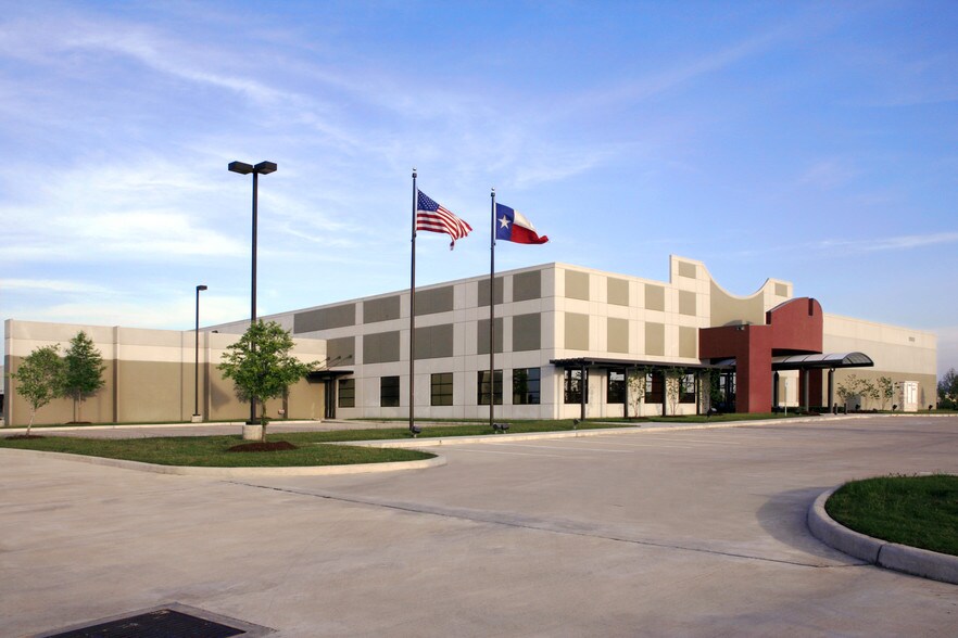 10600 W Sam Houston Pky N, Houston, TX à louer - Photo de l’immeuble – Image 1 sur 3