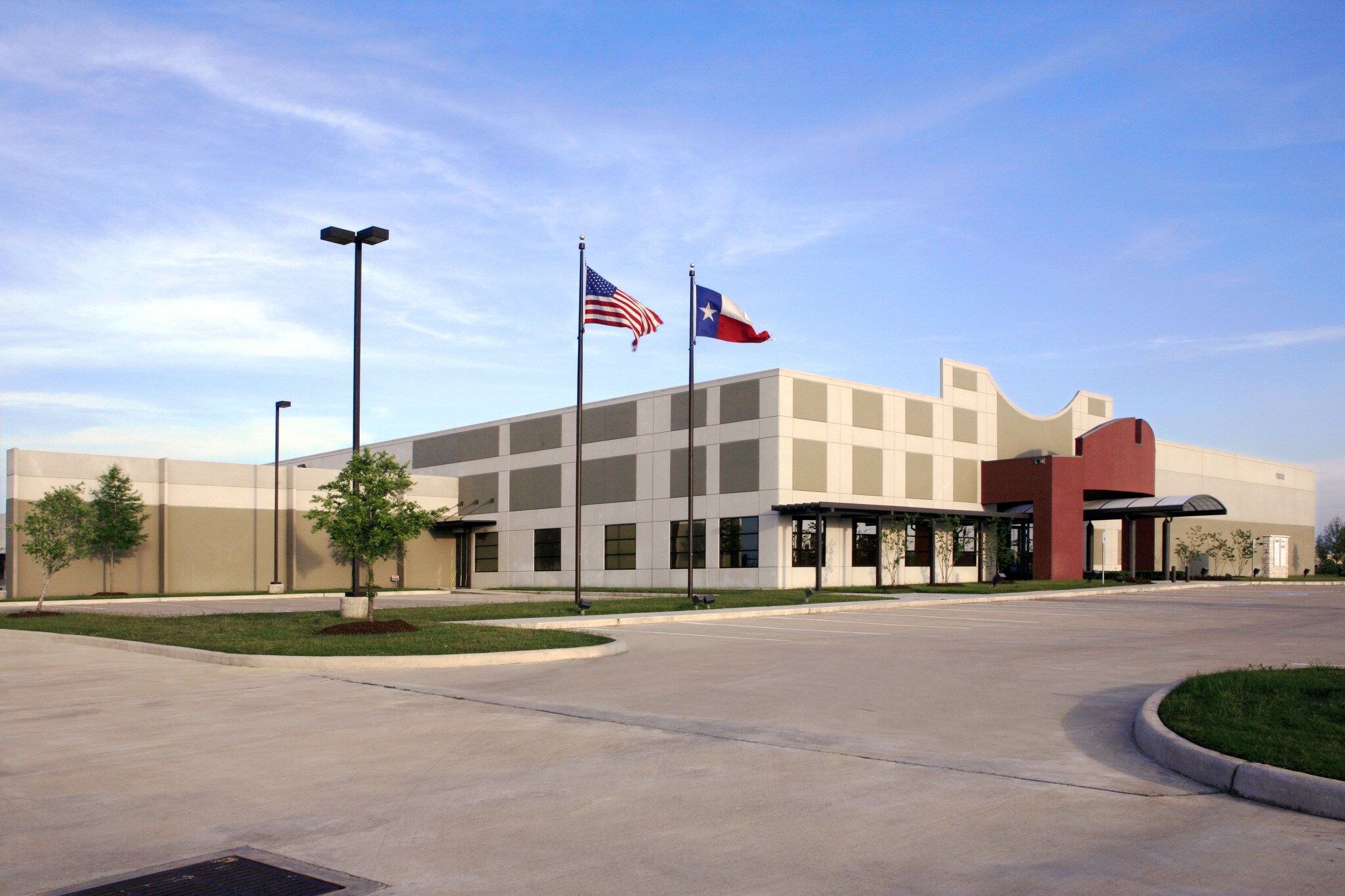 10600 W Sam Houston Pky N, Houston, TX à louer Photo de l’immeuble– Image 1 sur 4
