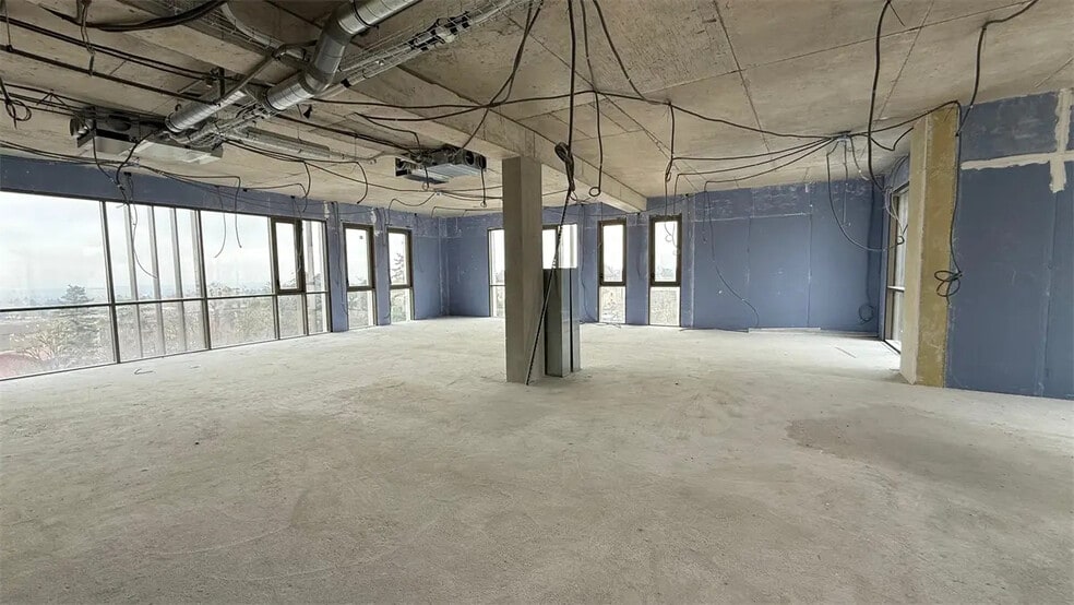 Local d'activités dans Gex à vendre - Photo de l’immeuble – Image 2 sur 14