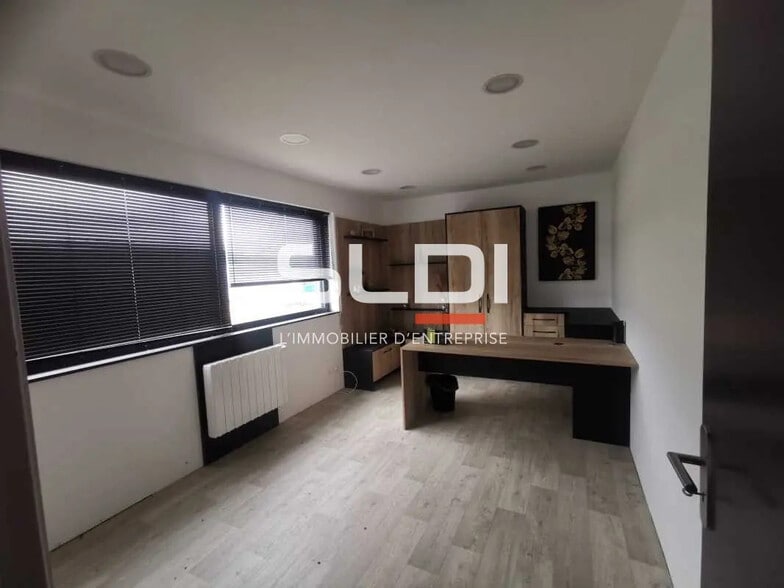 Local d’activités dans Saint-Jean-de-Bournay à louer - Photo intérieure – Image 3 sur 7