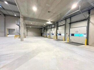Plus de détails pour Bureau, Industriel/Logistique à louer