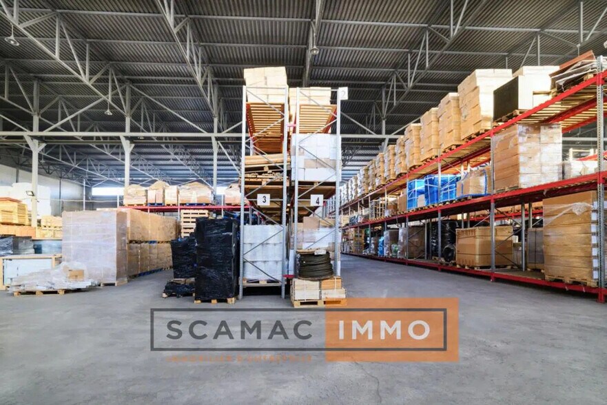 Industriel/Logistique dans Orly à louer - Photo de l’immeuble – Image 3 sur 6