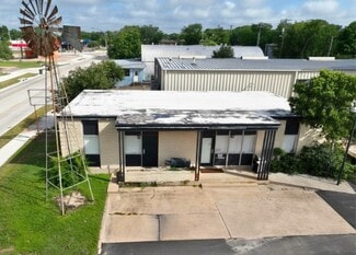 Plus de détails pour 2117 S College Ave, Bryan, TX - Bureau à louer