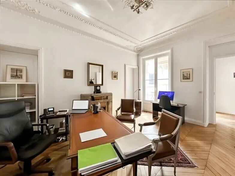 Bureau dans Paris à louer - Photo de l’immeuble – Image 2 sur 8
