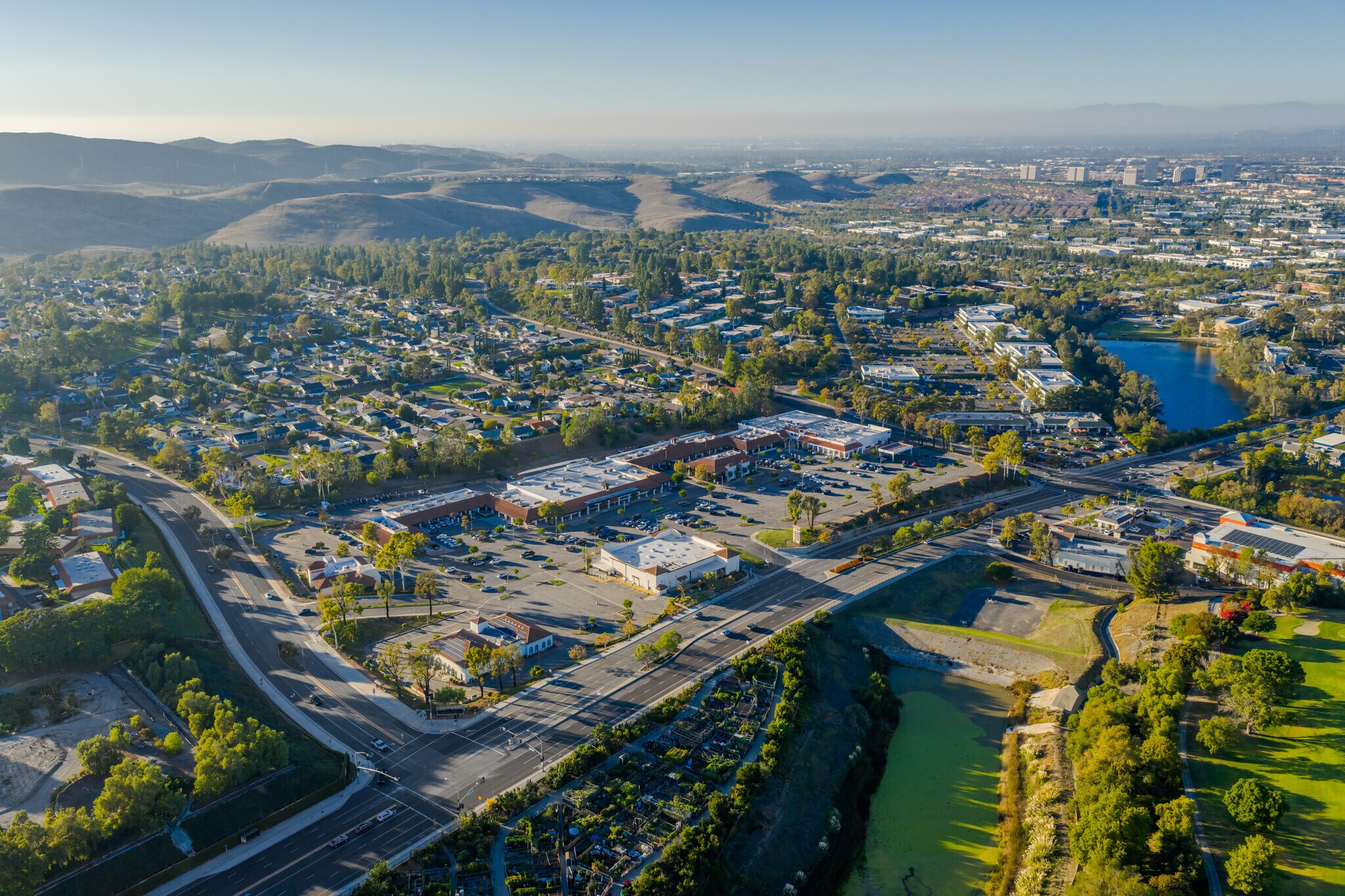 23547-23641 Moulton Pky, Laguna Hills, CA à louer Photo principale– Image 1 sur 18