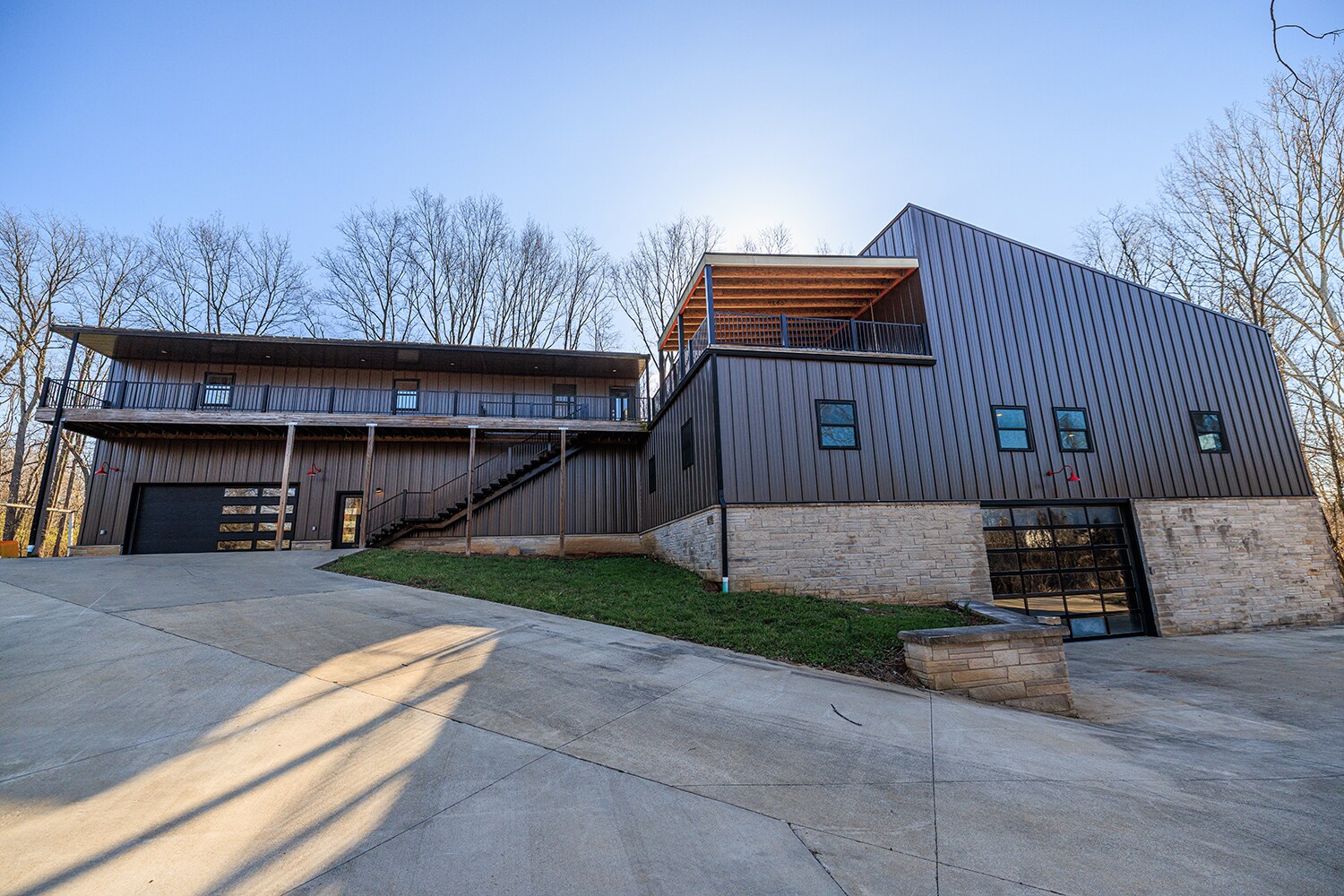 Bloomington, IN Real Estate Auction portefeuille de 3 biens à vendre sur LoopNet.fr Photo principale– Image 1 sur 46