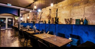 Plus de détails pour Local commercial à louer