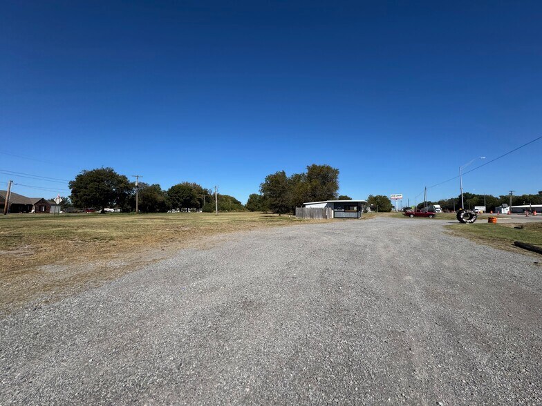 313 Blake Dr, Wagoner, OK à vendre - Photo principale – Image 1 sur 8
