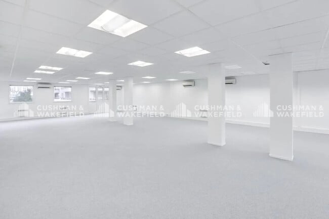Plus de détails pour 25 Rue Greffülhe, Levallois-Perret - Bureau à louer
