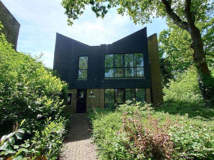 Ash Rd, New Ash Green à louer Photo de l’immeuble– Image 1 sur 5