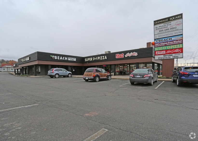290 Glendale Ave, St Catharines, ON à louer - Photo principale – Image 1 sur 8
