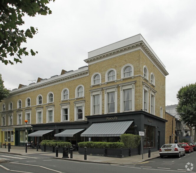 111-115 Hammersmith Grove, Londres à louer - Photo principale – Image 1 sur 2
