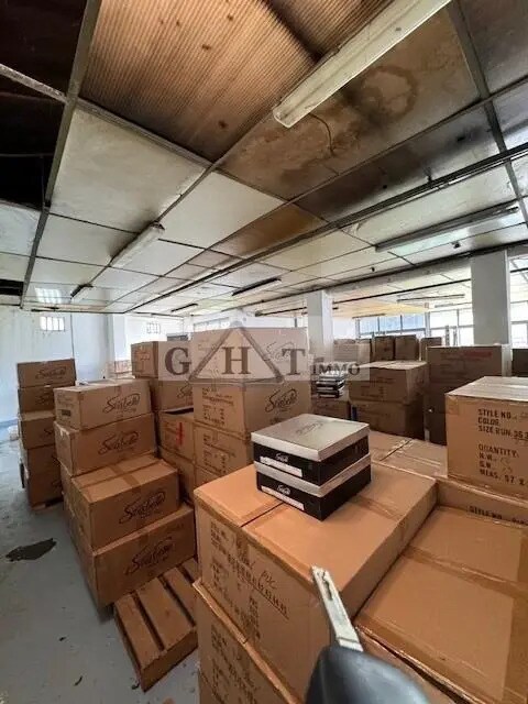 Industriel/Logistique dans Maisons-Alfort à vendre Photo de l’immeuble– Image 1 sur 8